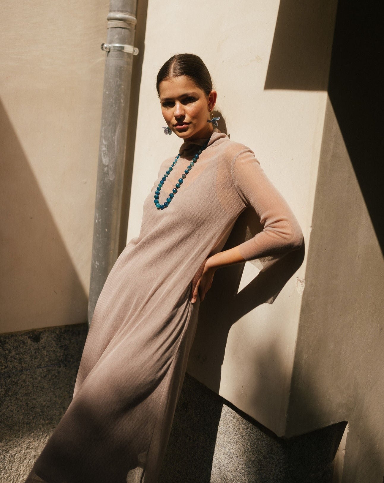 Vestido Tulle Taupe