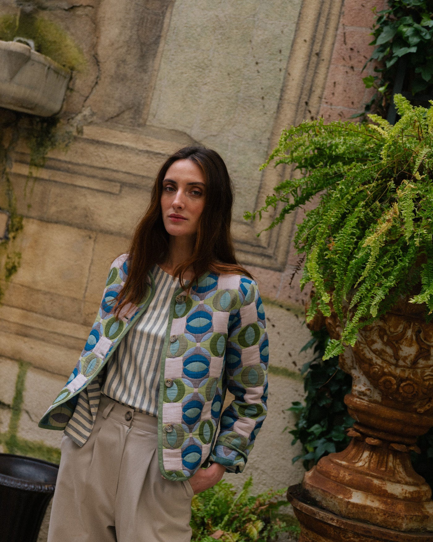 chaqueta-reversible-estampado-beige-y-azul-4