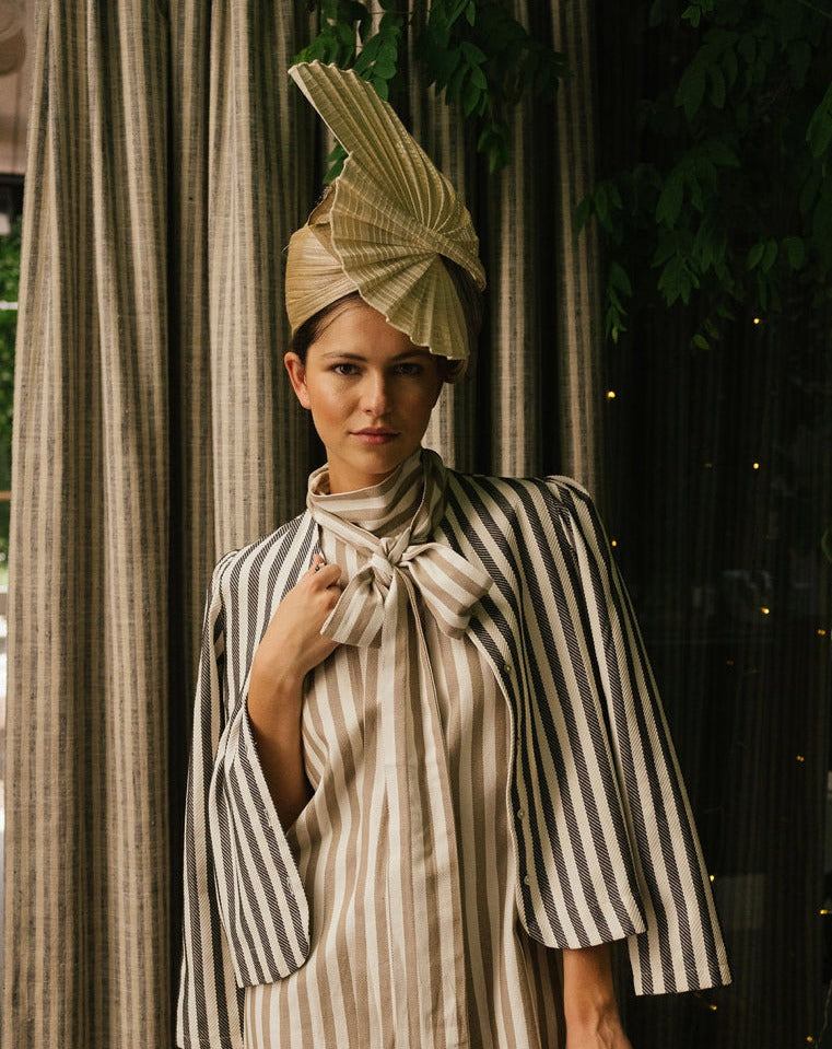 Top Twiggy Raya Negra